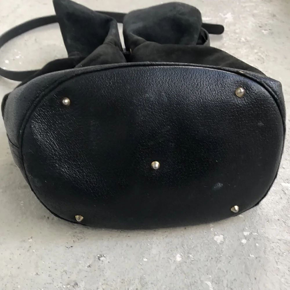 Vintage Gucci Suede draw string - Picture 4 of 10